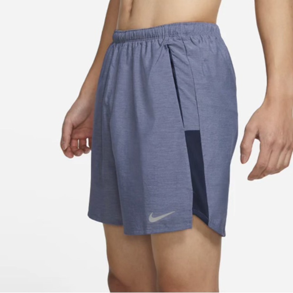 Nike Standard Fit 7” Length Athletic Shorts size XL NWT